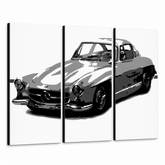 Ročno poslikana slika POP Art MERCEDES SL300 3 kosi – 3D vizualizacija ročno poslikanega platna na belem ozadju. Prevladujoče barve: črna, bela, siva.