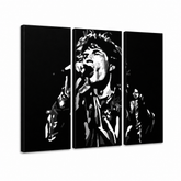 Ročno poslikana slika POP Art Mick Jagger 3 kosi mick – 3D vizualizacija ročno poslikanega platna na belem ozadju. Prevladujoče barve: črna, bela, siva.