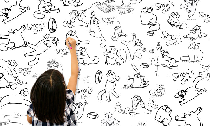 Predloga za slikanje po številkah z motivom črno-bele risbe mačk Simon's Cat – prikaz končnega izdelka v interjerju, Papilora.