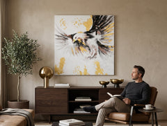 Poslikana slika na steno OREL 60x60 cm – ročno poslikana slika v elegantnem interjerju (Golden hour luxe) | wall mockup | premium platno | Papilora.sk