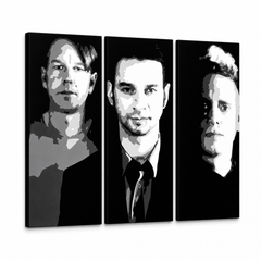 Ročno poslikana POP Art slika Depeche Mode 3 deli 000 kosov – 3D vizualizacija ročno poslikanega platna na belem ozadju. Prevladujoče barve: črna, bela, siva.