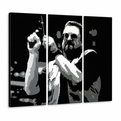 Ročno poslikana slika POP Art Big Lebowski 3 deli bl – 3D vizualizacija ročno poslikanega platna na belem ozadju. Prevladujoče barve: črna, bela, siva.
