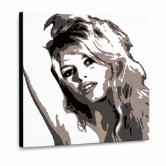 Ročno poslikana slika POP Art Brigitte Bardot 1 kos bara – 3D vizualizacija ročno poslikanega platna na belem ozadju. Prevladujoče barve: črna, rjava, bež.