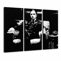 Ročno poslikana slika POP Art GODFATHER 3 kosi bog8 – 3D vizualizacija ročno poslikanega platna na belem ozadju. Prevladujoče barve: črna, bela, siva.