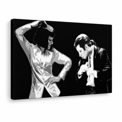 Ročno poslikana slika POP Art Pulp Fiction 1 kos pulp4 – 3D vizualizacija ročno poslikanega platna na belem ozadju. Prevladujoče barve: črna, bela, siva.