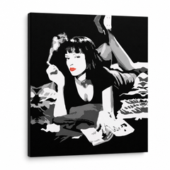 Ročno poslikana slika POP Art PULP FICTION 1 kos pulp6 – 3D vizualizacija ročno poslikanega platna na belem ozadju. Prevladujoče barve: črna, bela, rdeča.