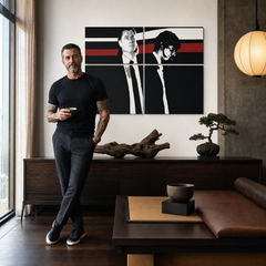 Ročno poslikana slika POP Art Pulp Fiction 4 kosi pulp – slika v sodobnem moškem interjerju, lifestyle vizualizacija. Prevladujoče barve: črna, rdeča, bela, siva, rjava.