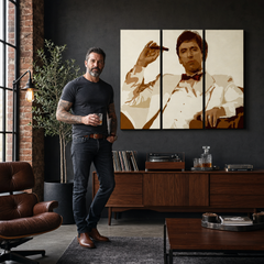 Ročno poslikano slikarstvo POP Art AL PACINO 3 kosi al34 – slika v sodobnem moškem interjerju, lifestyle vizualizacija. Prevladujoče barve: rjava, bež, bela, črna.