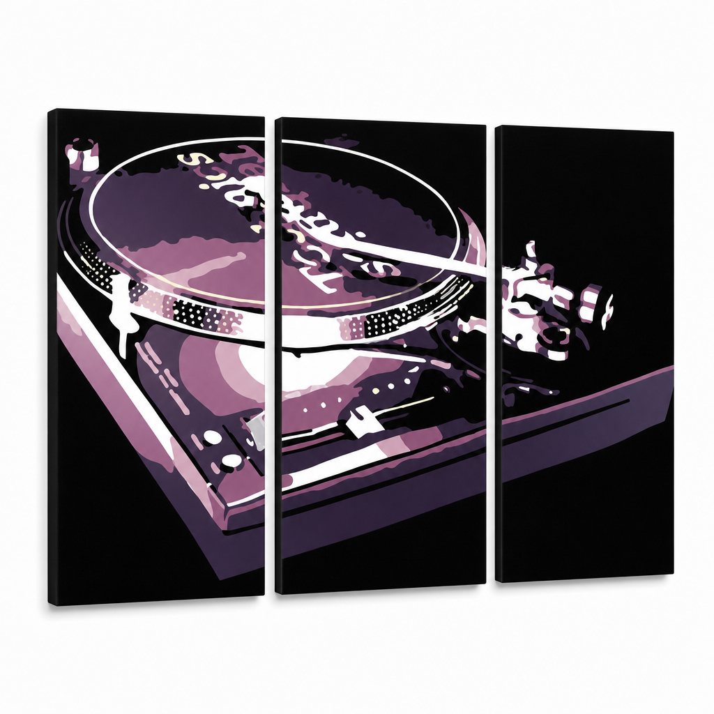 Ročno poslikano slikarstvo POP Art DJ 3 kosi dj – 3D vizualizacija ročno poslikanega platna na belem ozadju. Prevladujoče barve: črna, vijolična, bela.