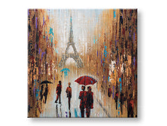 Slika na platnu z motivom eifflov stolp in ljudje z dežniki obešena v sodobnem stilskem interjerju nad leseno konzolo z vazo in svečo, Papilora.