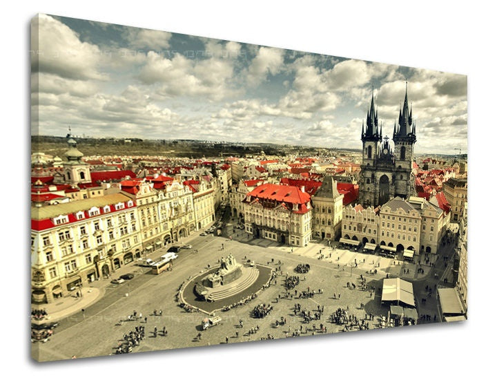Slika na platnu z motivom praški stari mestni trg – 3D prikaz platna z vidnim lesenim okvirjem, Papilora.
