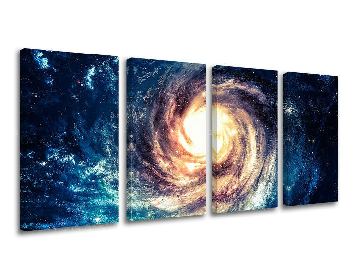 Slika na platnu z motivom spiralna galaksija in zvezdnato nebo – 3D prikaz platna z vidnim lesenim okvirjem, Papilora.